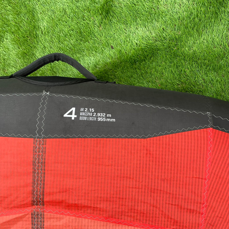 Ex Demo Naish Neutron 2025 - 4m - Excellent Condition